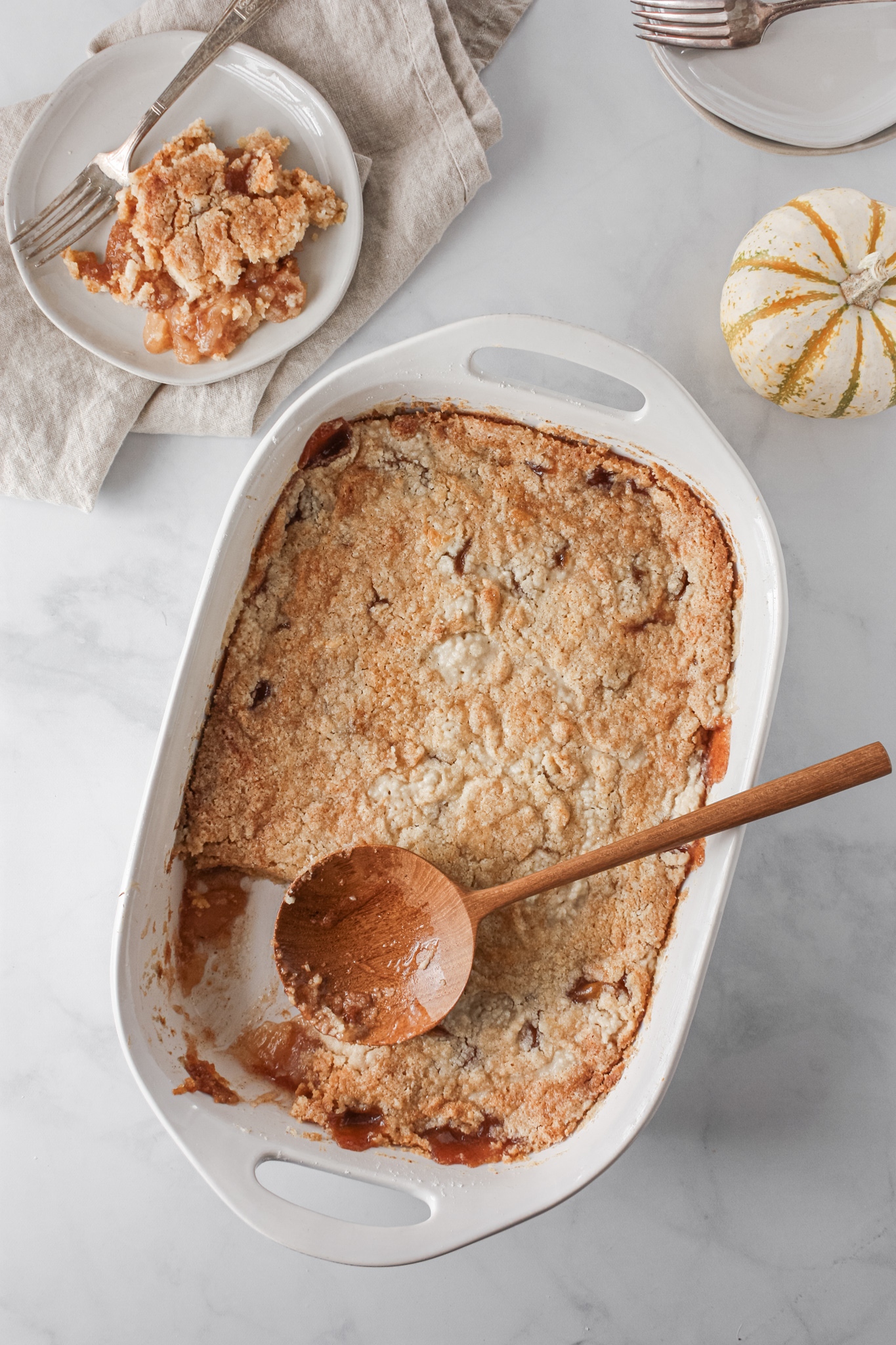 Caramel Apple Dump Cake The Tickled Tastebud