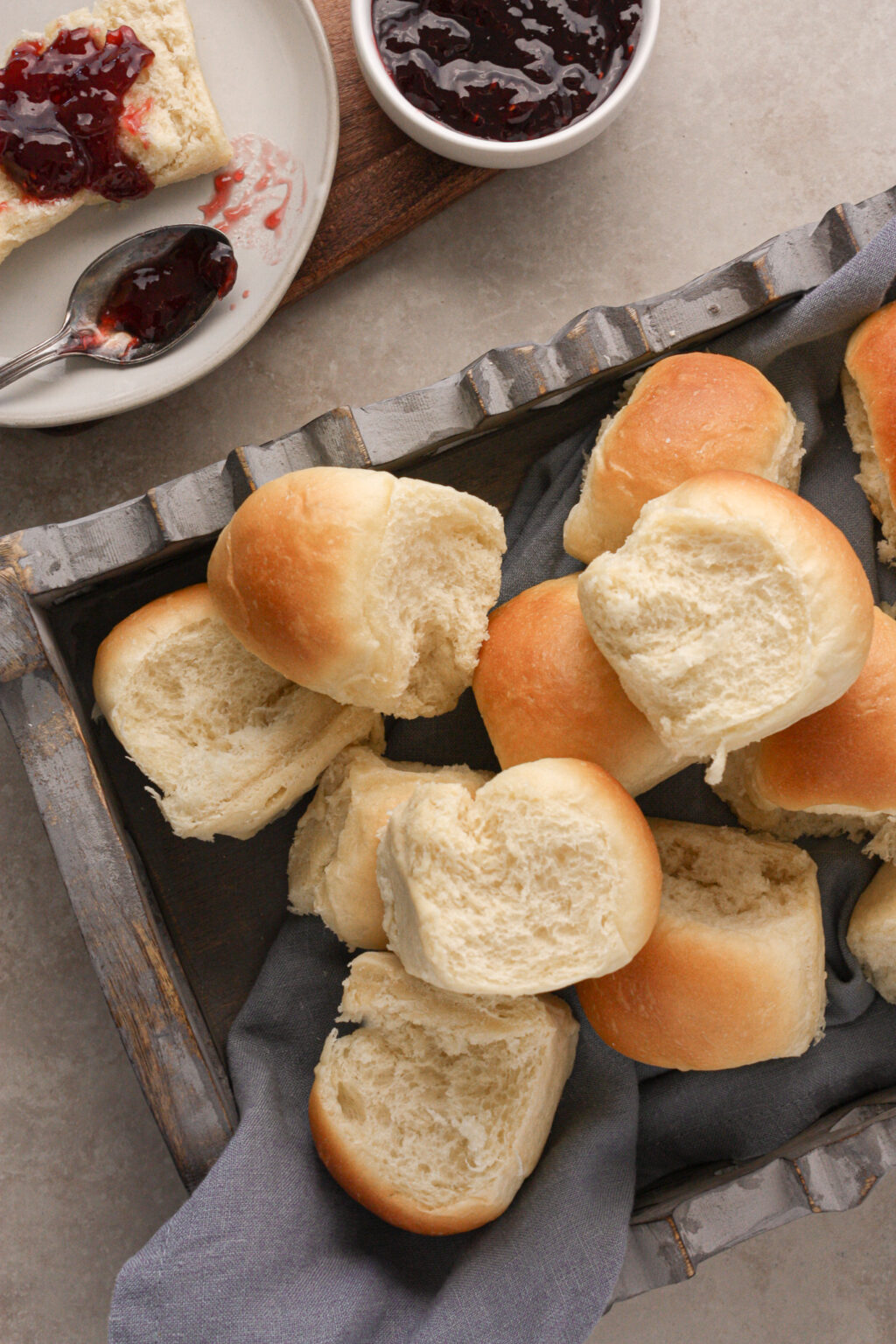 Buttermilk Dinner Rolls The Tickled Tastebud